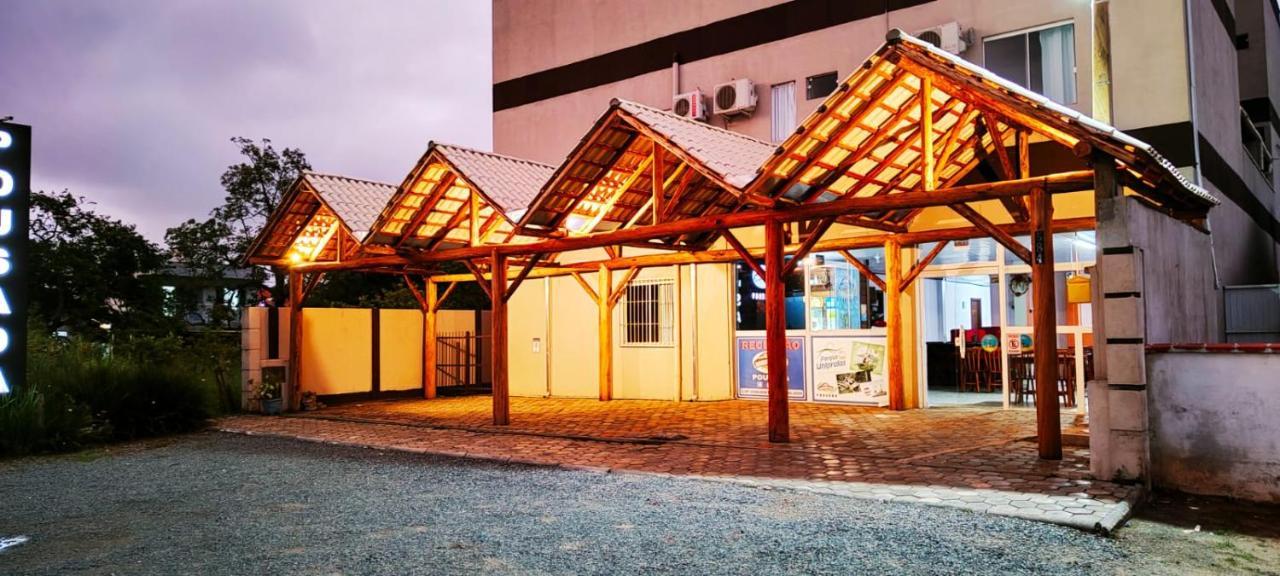 Do Parque Pousada Penha  Dış mekan fotoğraf